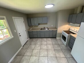 2207 Norwood Dr NW in Huntsville, AL - Building Photo - Building Photo