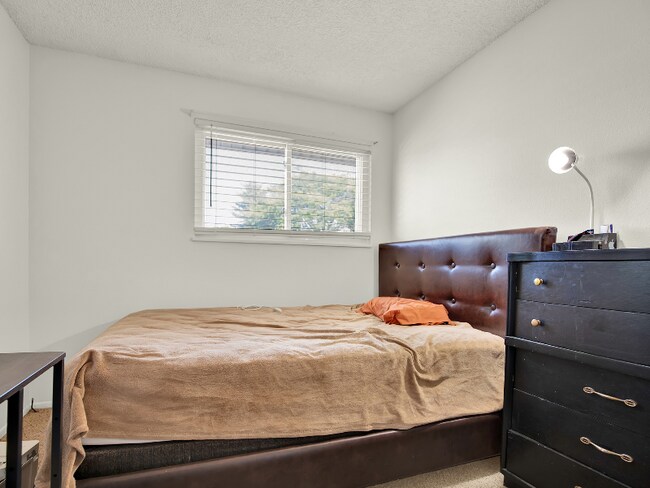 13005 Lowell Ct in Broomfield, CO - Foto de edificio - Building Photo