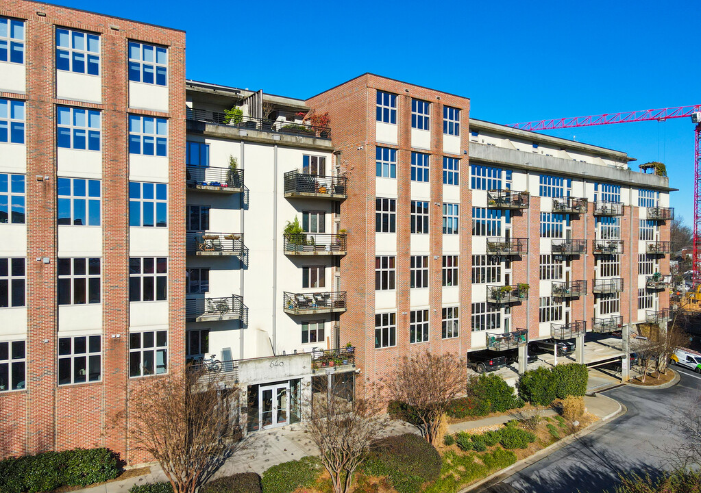 Glen Iris Lofts in Atlanta, GA - Building Photo