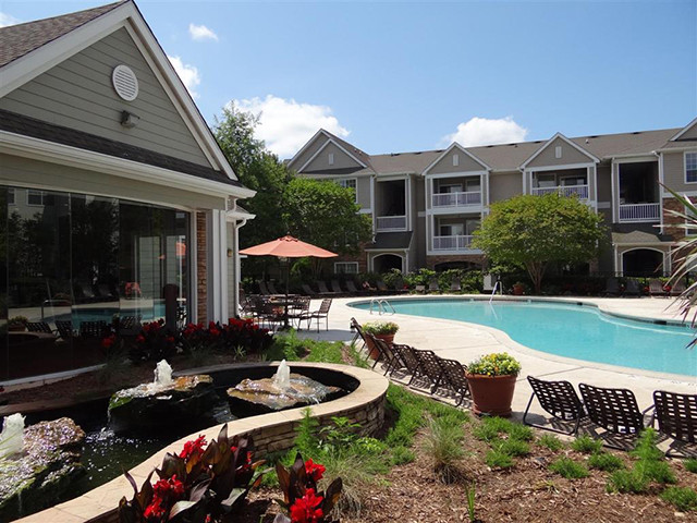 Lodge at Southpoint in Durham, NC - Building Photo