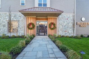Fairview Plaza in Bloomfield, NJ - Building Photo