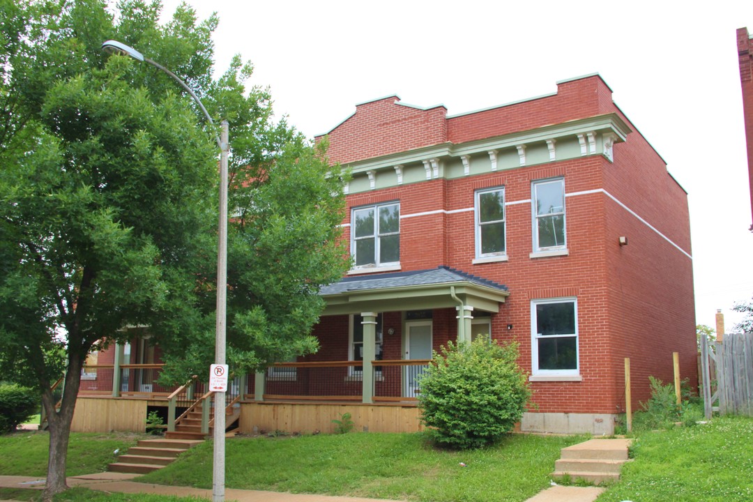 3853 Folsom Ave in St. Louis, MO - Building Photo