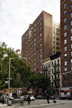 710 W End Ave in New York, NY - Foto de edificio - Building Photo