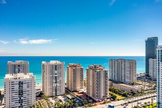 La Mer in Hallandale Beach, FL - Building Photo - Building Photo