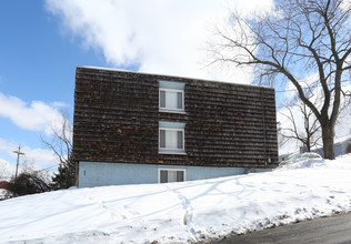 100 Polk in Syracuse, NY - Foto de edificio - Building Photo