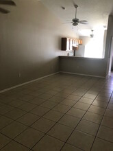 860 Grantham Dr in Poinciana, FL - Building Photo - Building Photo