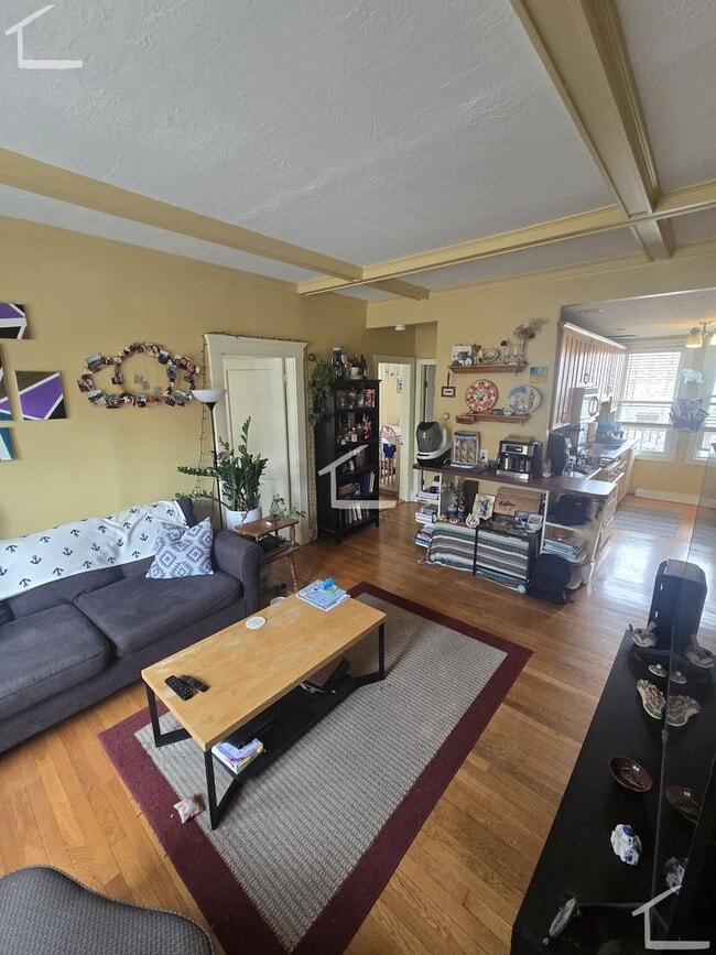 1714 Commonwealth Ave in Boston, MA - Building Photo - Building Photo