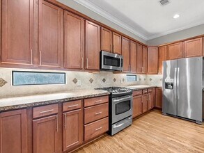 2505 Dallas St in Houston, TX - Building Photo - Building Photo