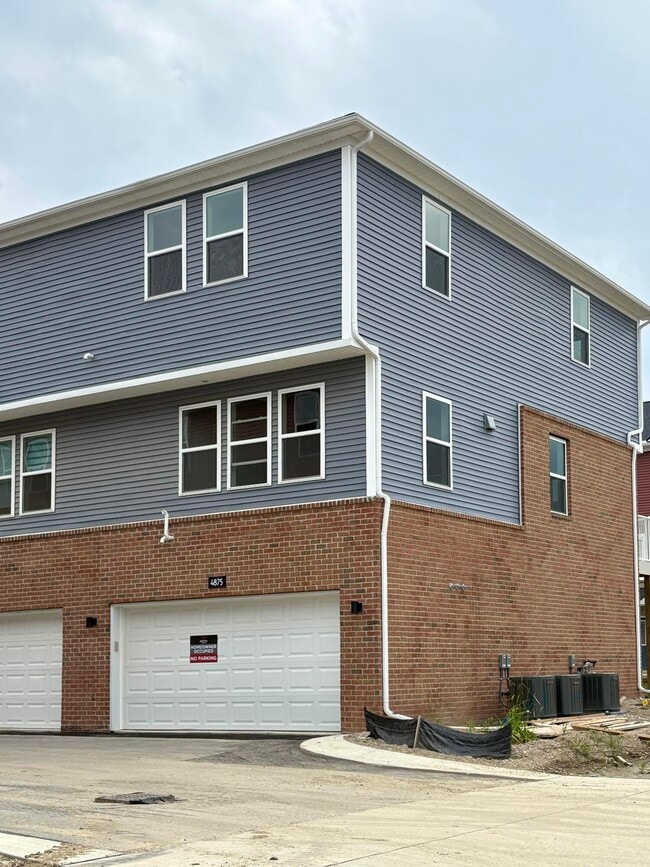 property at 4875 Ludlow Ln