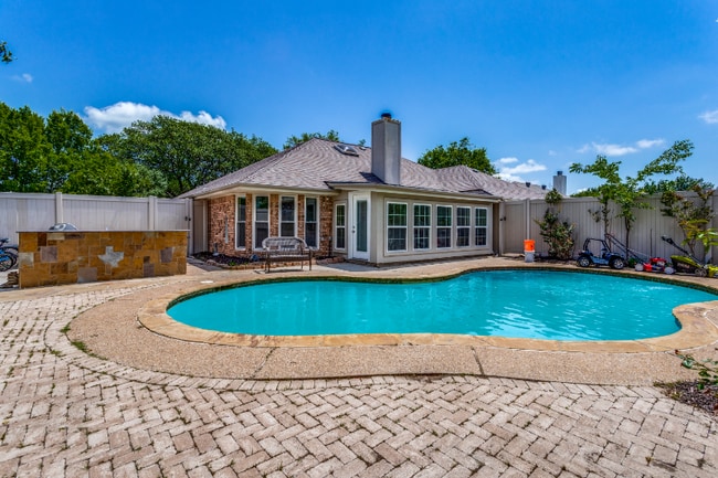 property at 105 Douglas Dr