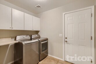 43633 W Cydnee Dr in Maricopa, AZ - Building Photo - Building Photo