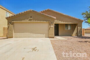 3728 W Fremont Rd. in Phoenix, AZ - Building Photo