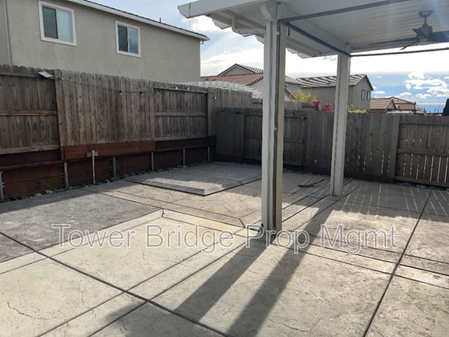 12722 Montbrook Way in Rancho Cordova, CA - Building Photo - Building Photo
