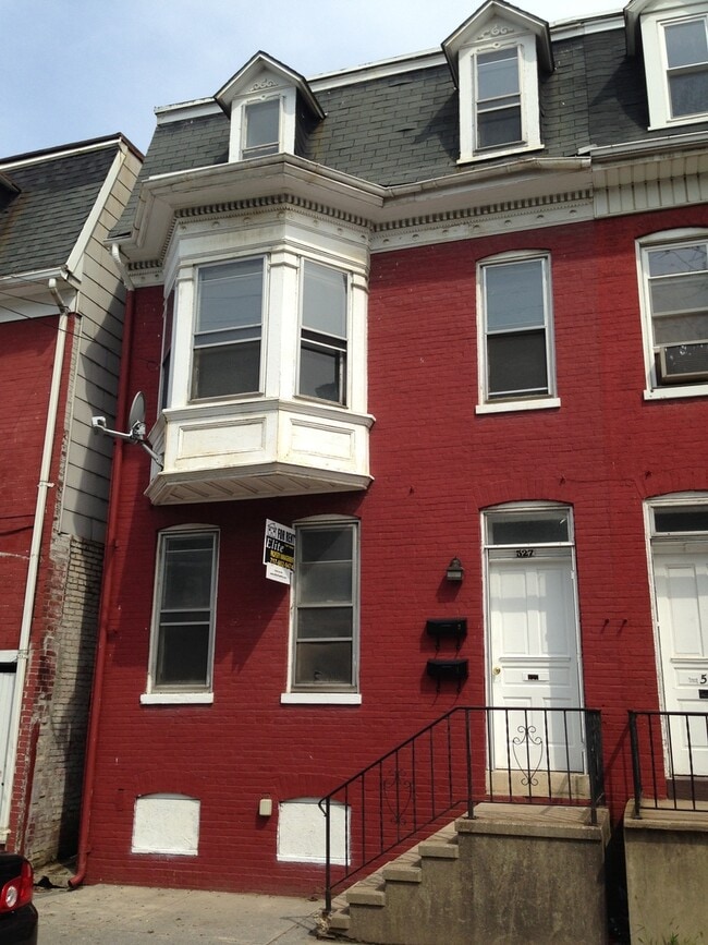property at 527 E Philadelphia St