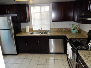 1030 Agate St in San Diego, CA - Building Photo - Building Photo