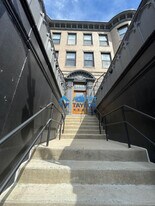 1942 Beacon St, Unit 1932-3 in Boston, MA - Building Photo