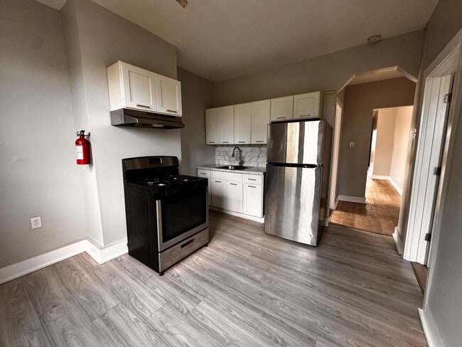 123 Randolph Ave, Unit 3R