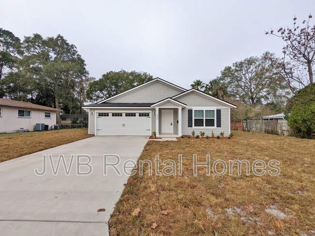 property at 3250 El Morro Dr E