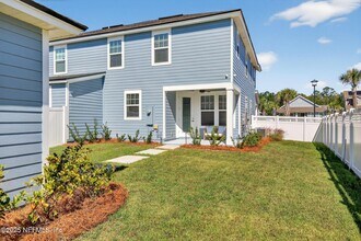 244 Daydream Ave in Yulee, FL - Building Photo - Building Photo