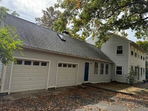 6 Signal Hill Rd in Madison, CT - Building Photo - Building Photo