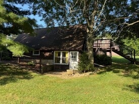 3446 Oxbow Rd in Canastota, NY - Building Photo