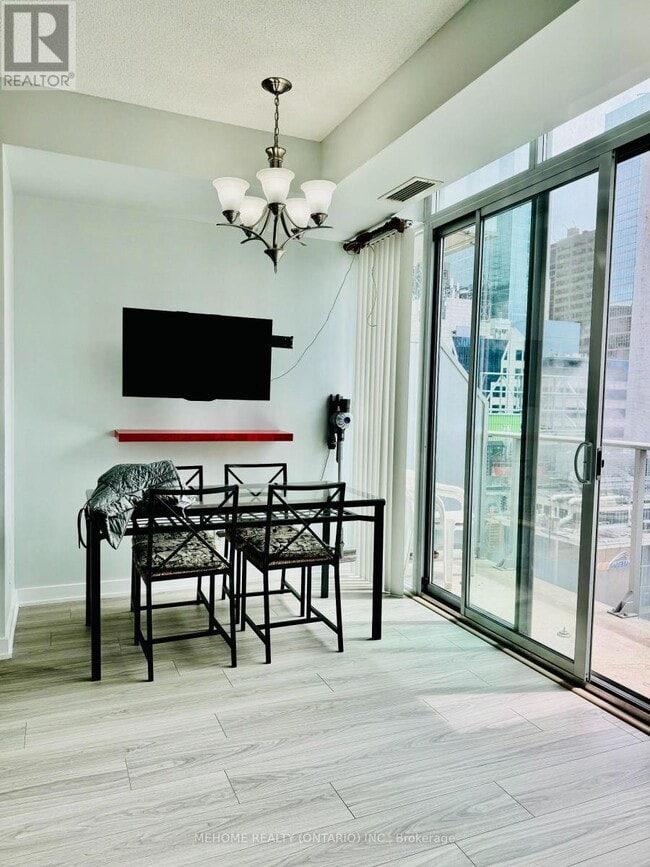 property at 126-1126 Simcoe St