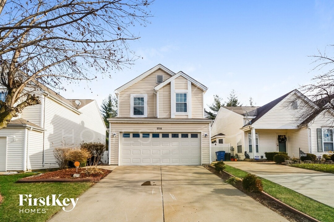 2711 Liberty Landing Ct in Florissant, MO - Building Photo