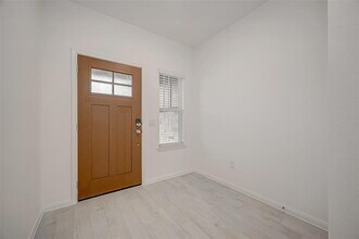 20822 Carleton Lake Ln in Tomball, TX - Building Photo - Building Photo