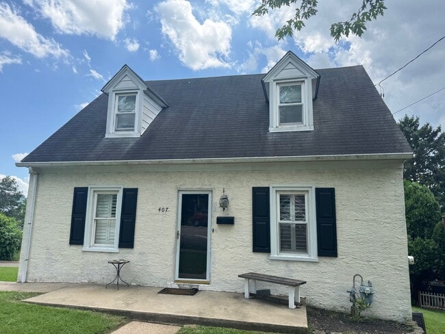 property at 407 W 6th Ave