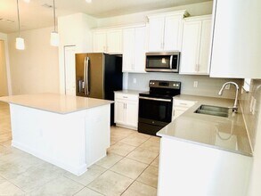 2922 Theme St in Kissimmee, FL - Building Photo - Building Photo