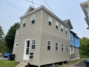 29 Rickard St in Cortland, NY - Foto de edificio - Building Photo