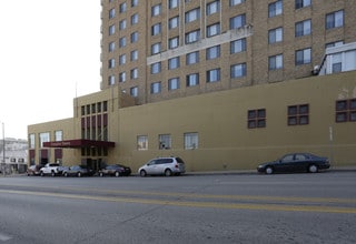 Townhome in Kansas City, KS - Foto de edificio - Building Photo