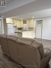 71 Slack St in Bradford West Gwillimbury, ON - Building Photo - Building Photo