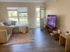 10557 W Dartmouth Ave in Lakewood, CO - Building Photo - Building Photo