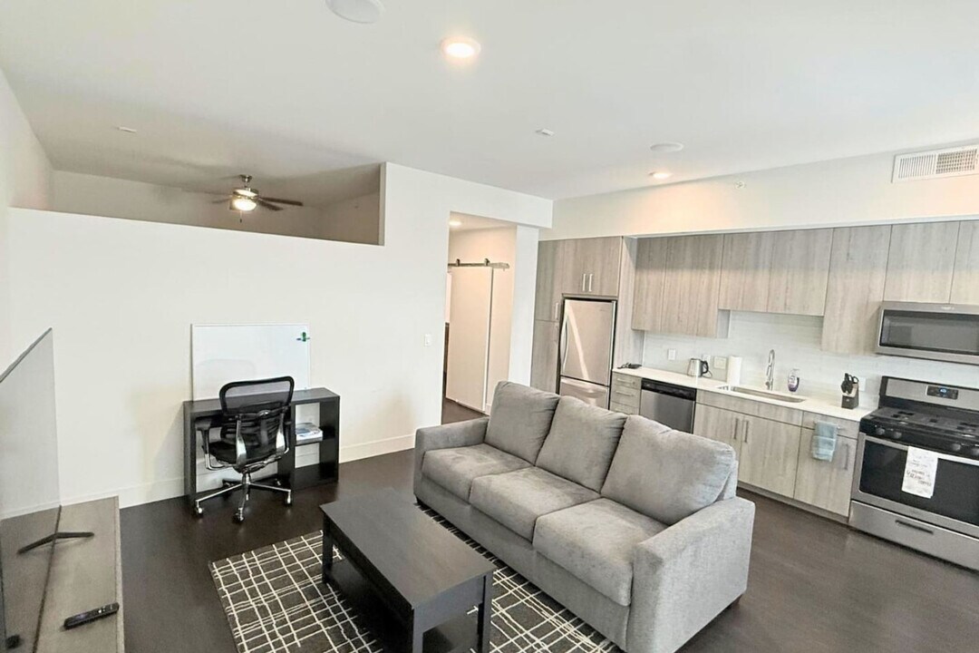 3120 Smith St in Houston, TX - Building Photo