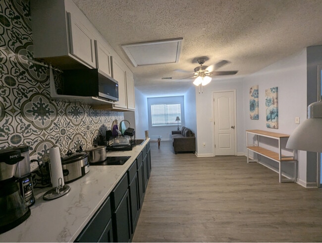 1 Woodland Dr in Stockbridge, GA - Building Photo - Building Photo