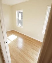 14 Ashley St, Unit 3T in Boston, MA - Foto de edificio - Building Photo