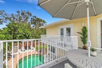 1097 Frank Whiteman Blvd in Naples, FL - Building Photo - Building Photo