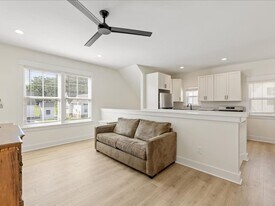 4064 Biltmore Ave in Tallahassee, FL - Building Photo