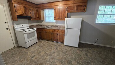 2425 Pelican Dr in Columbia, SC - Building Photo - Building Photo