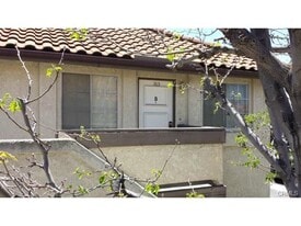 26172 Sanz, B213 in Mission Viejo, CA - Building Photo