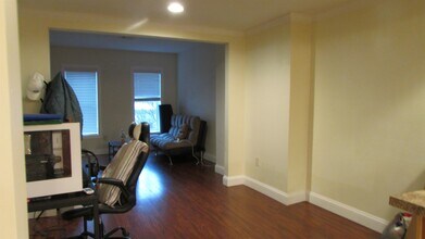 66 E King St in Shippensburg, PA - Building Photo - Building Photo