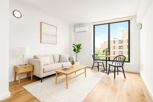 336 E 112th St in New York, NY - Building Photo