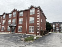 16661 Liberty Cir, Unit 3S in Orland Park, IL - Foto de edificio - Building Photo