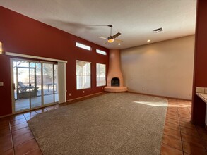 2615 Aloysia Ln NW in Albuquerque, NM - Building Photo - Building Photo