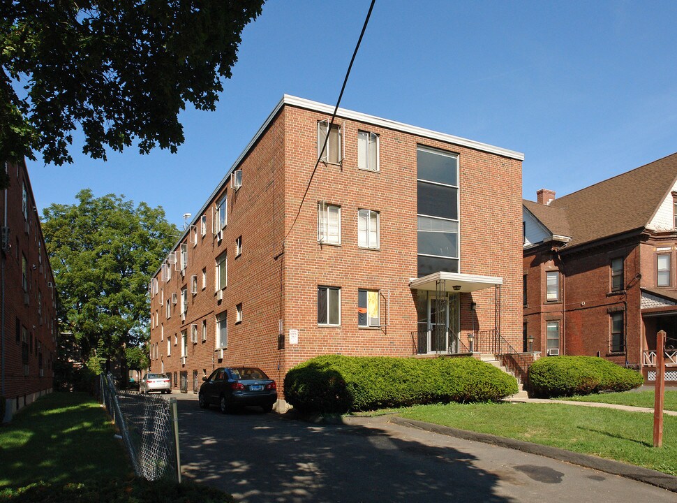 33 Imlay St in Hartford, CT - Building Photo