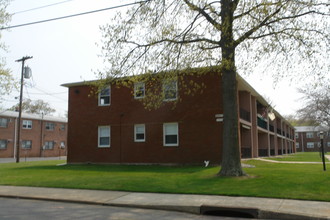 West End Gardens in Long Branch, NJ - Building Photo - Building Photo