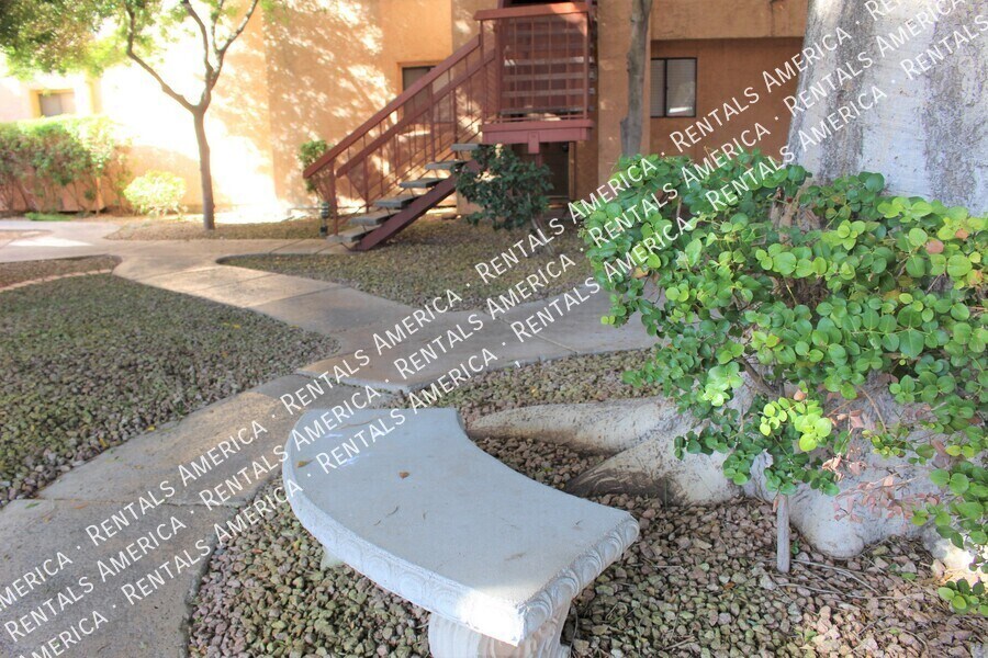 3131 W Cochise Dr in Phoenix, AZ - Building Photo