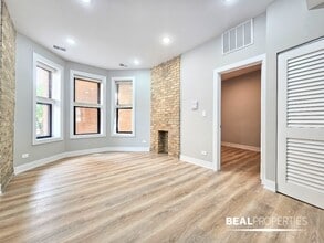 428 W Belden Ave in Chicago, IL - Foto de edificio - Building Photo