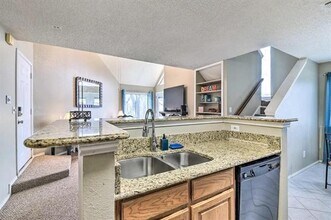 1700 Baird Farm Cir in Arlington, TX - Building Photo - Building Photo